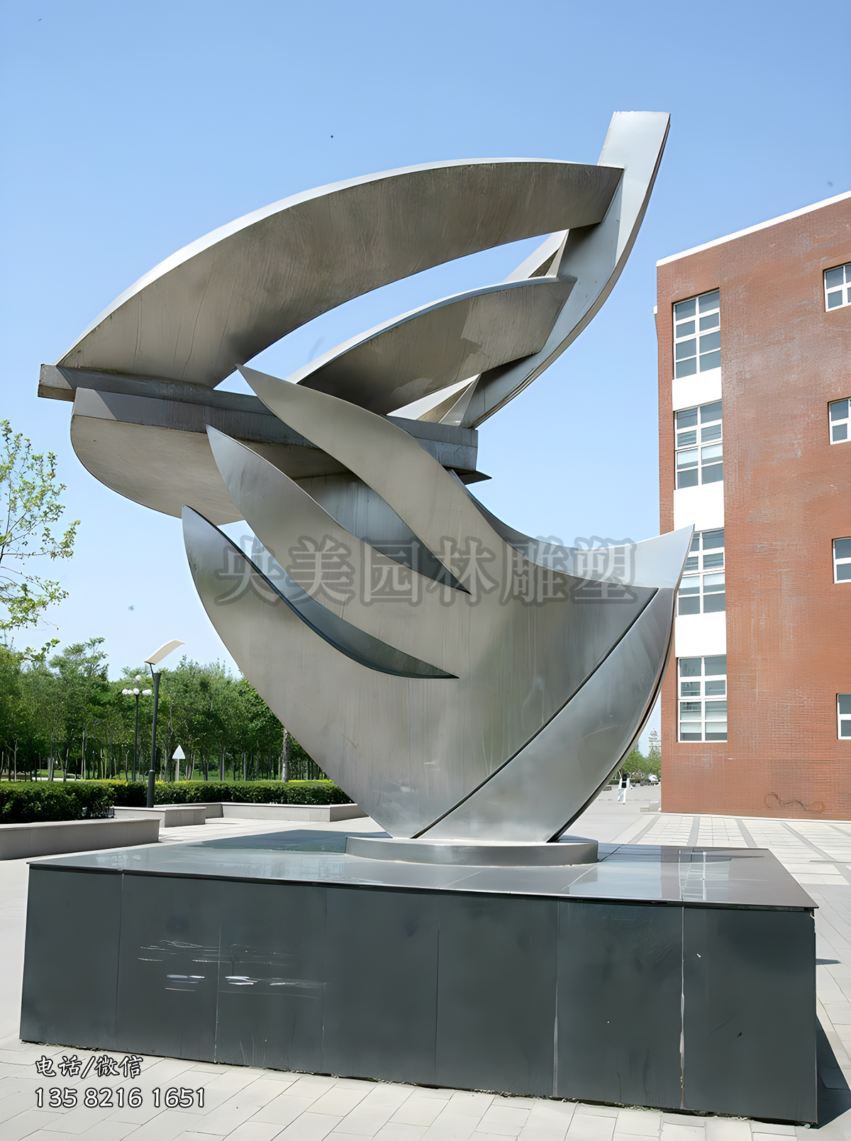 抽象不銹鋼創(chuàng)意鴿子雕塑