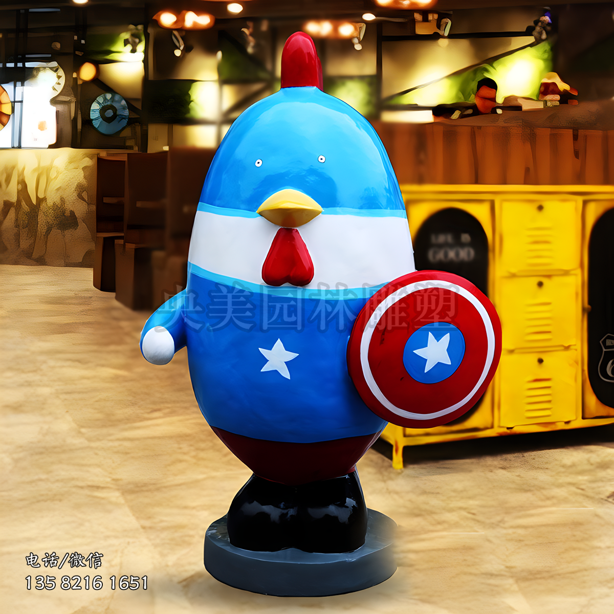 玫瑰隊(duì)長卡通小雞雕塑