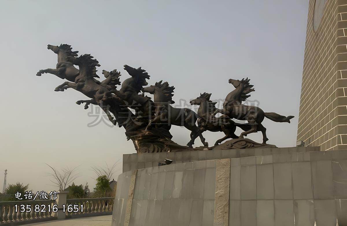 飛奔而上的馬群景觀銅雕