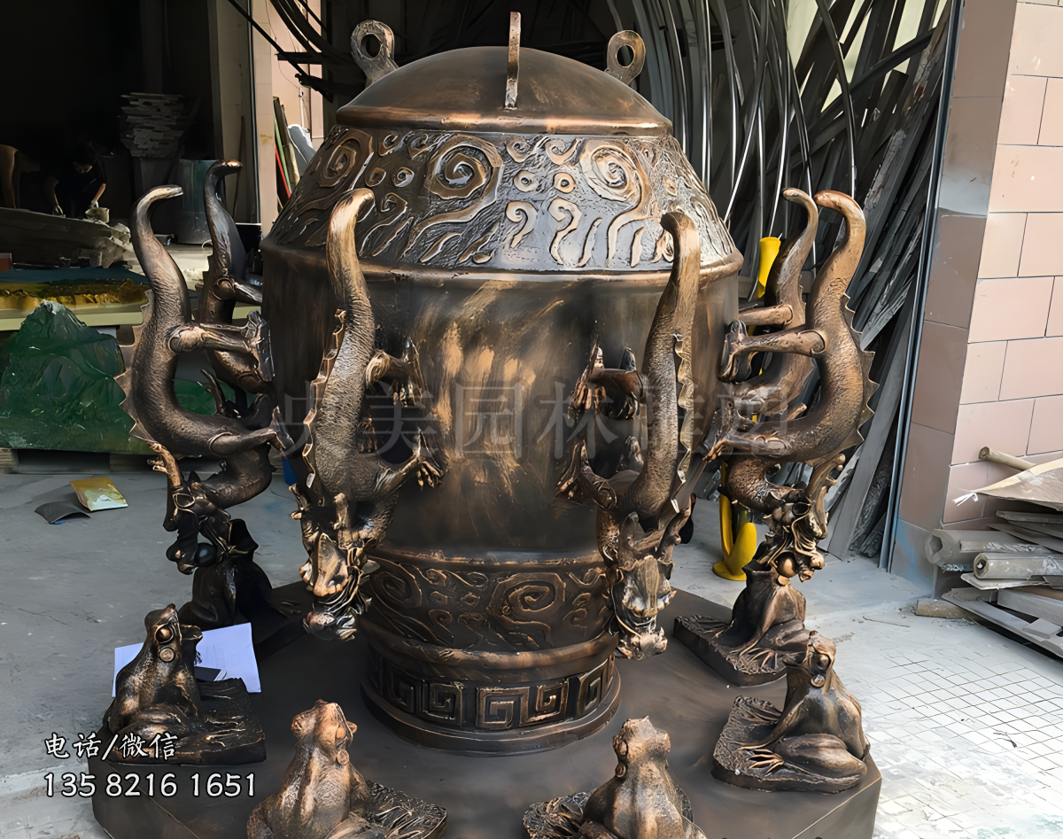 玻璃鋼仿銅地動(dòng)儀雕塑